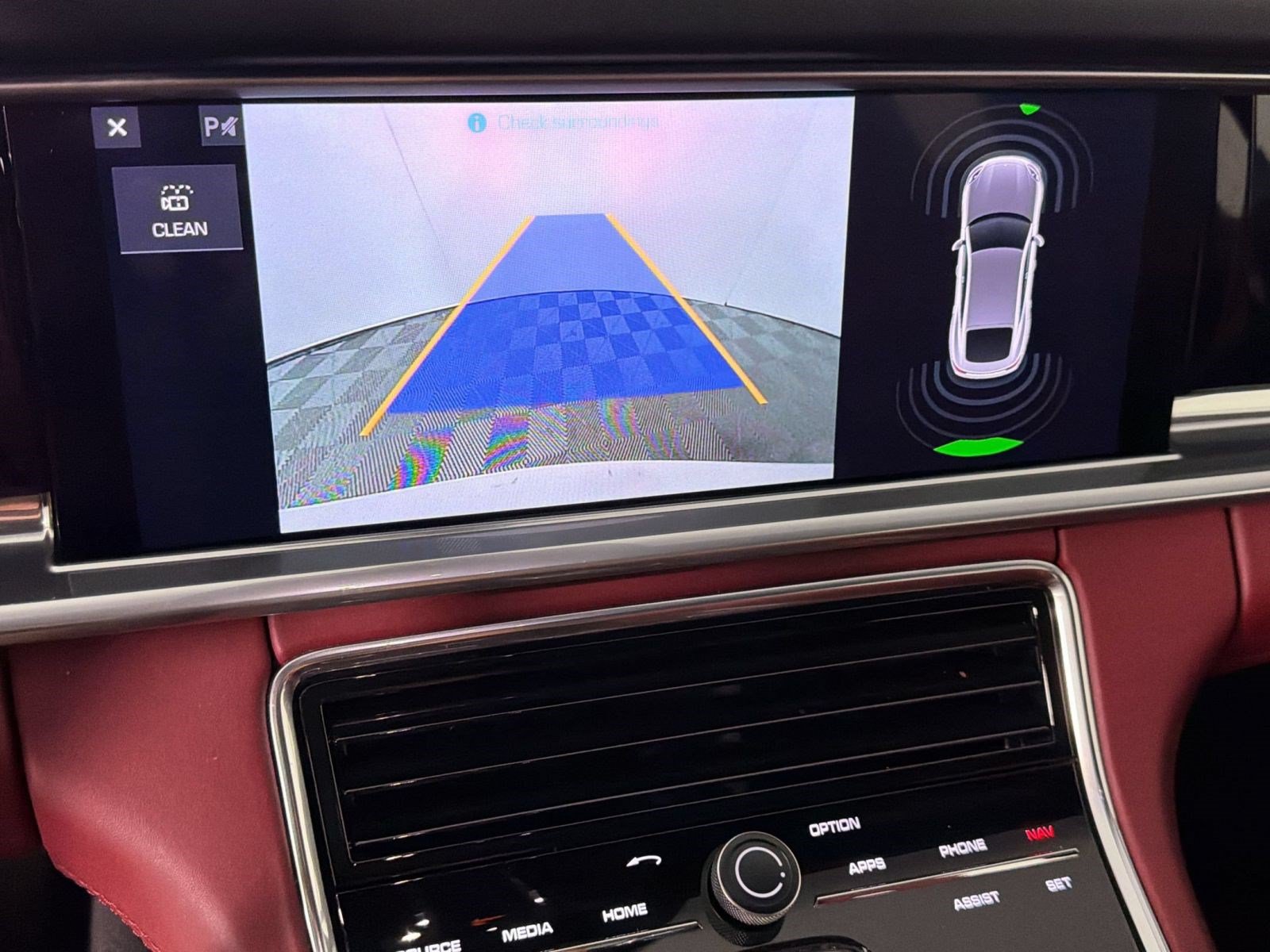 Certified 2019 Porsche Panamera image 21