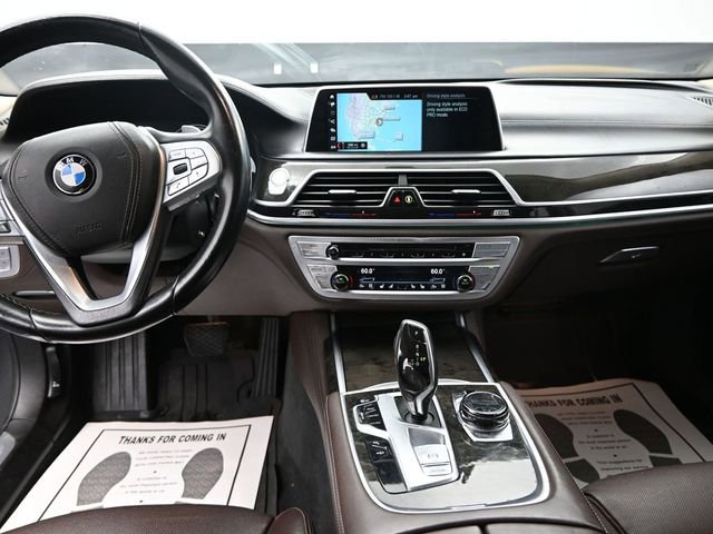 Used 2018 BMW 740i image 14