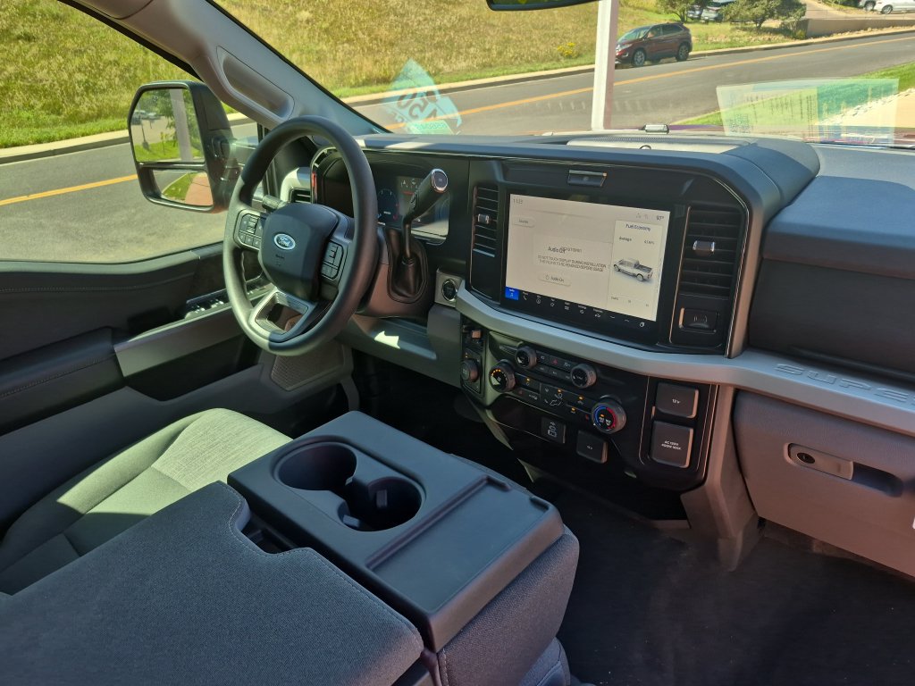New 2026 Ford F350 XLT w/ XLT Premium Package AWD/4WD image 30