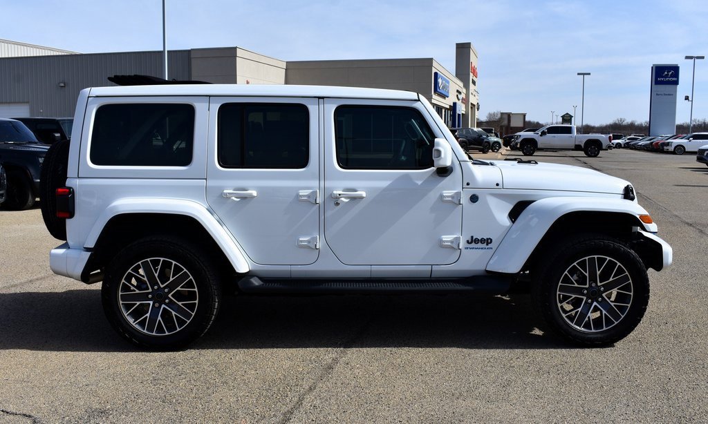 Used 2024 Jeep Wrangler High Altitude image 2