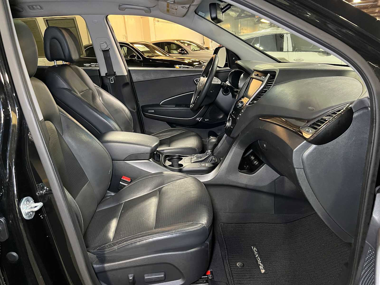 Used 2014 Hyundai Santa Fe Limited w/ Ultimate Package 07 image 12