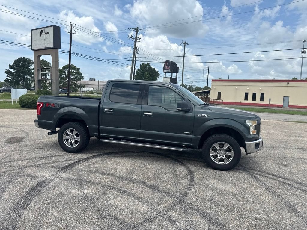 Used 2015 Ford F150 XLT w/ Equipment Group 302A Luxury AWD/4WD image 16