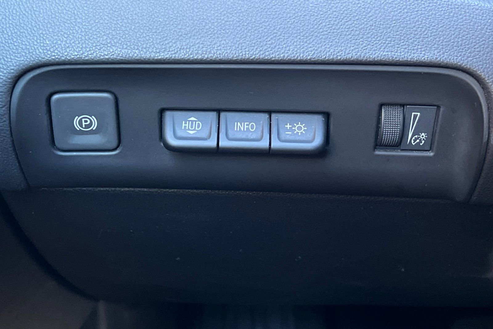 Used 2024 Buick Enclave Premium image 40