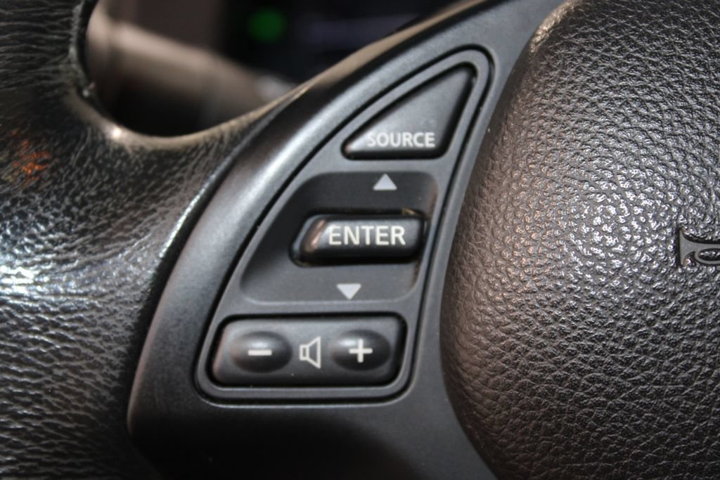 Used 2015 INFINITI Q60 AWD Coupe w/ Premium Package image 19