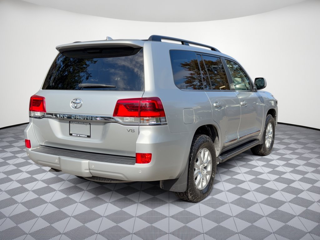 Used 2018 Toyota Land Cruiser AWD/4WD image 9
