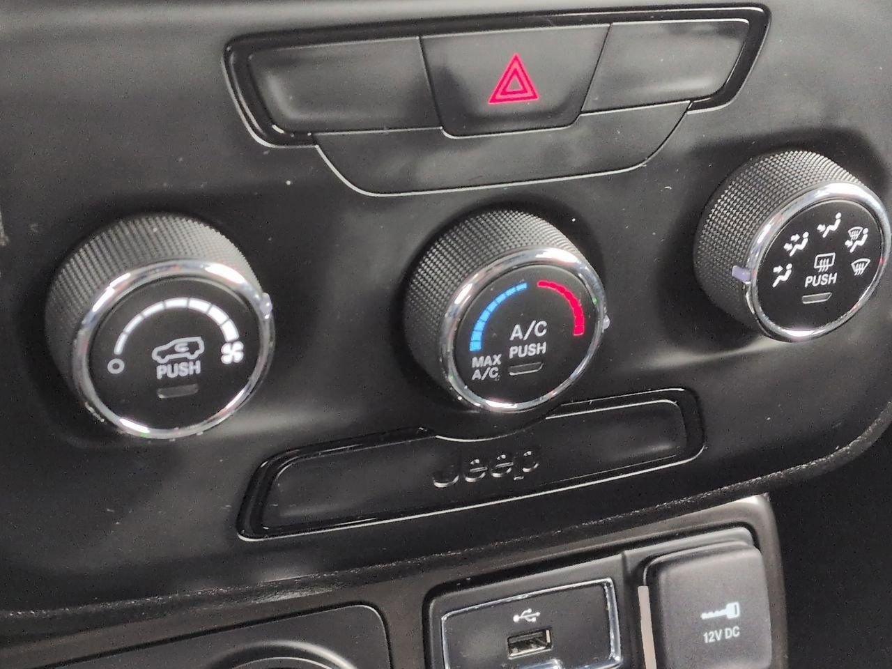 Used 2020 Jeep Renegade Sport w/ Sport Appearance Group image 21