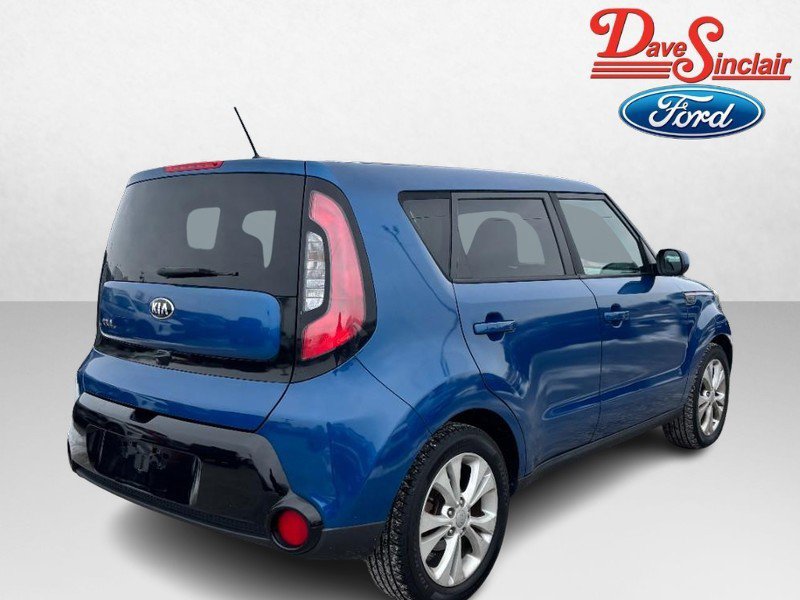 Used 2016 Kia Soul + image 7