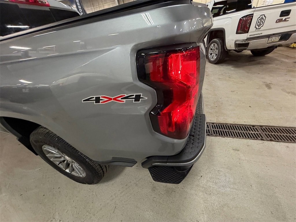 Certified 2024 Chevrolet Colorado LT w/ LT Convenience Package image 30