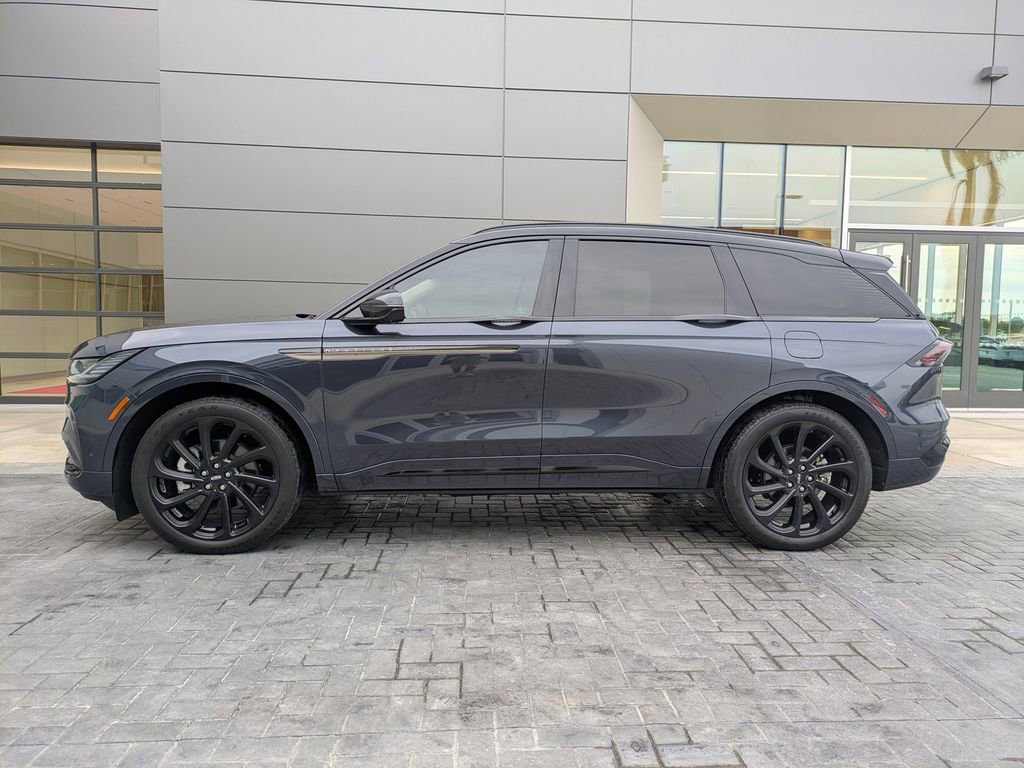 Used 2024 Lincoln Nautilus Black Label AWD/4WD image 8