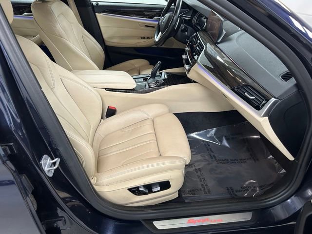 Used 2019 BMW 530i xDrive w/ Convenience Package AWD/4WD image 13
