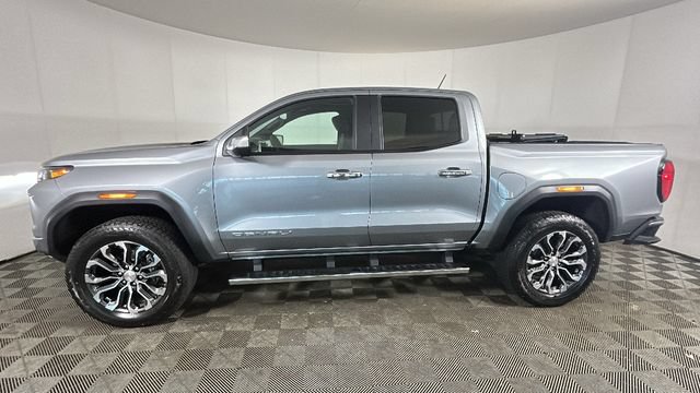 Used 2026 GMC Canyon Denali AWD/4WD image 5