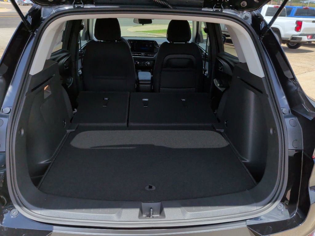 New 2026 Chevrolet TrailBlazer LS FWD image 33