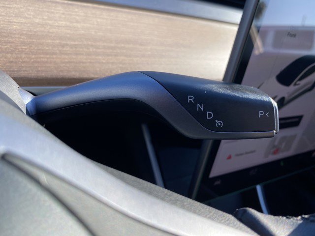 Used 2020 Tesla Model 3 Standard Range Plus image 21
