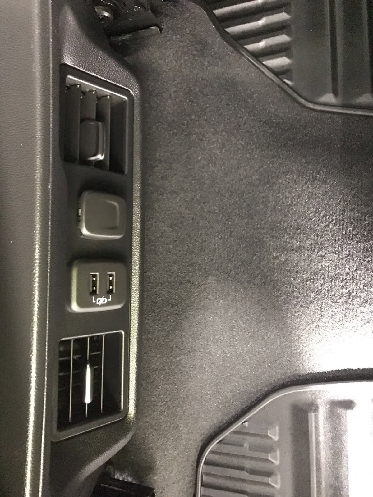 Used 2022 Chevrolet Silverado 1500 LT image 23