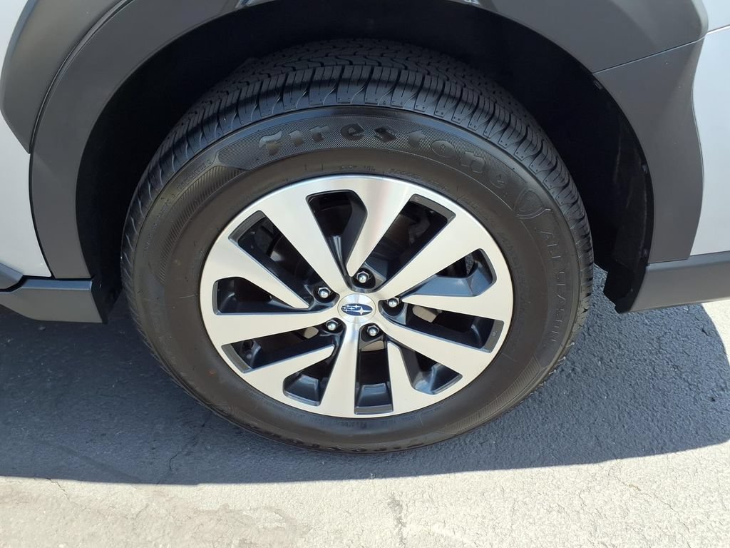 Used 2023 Subaru Outback Premium AWD/4WD image 14