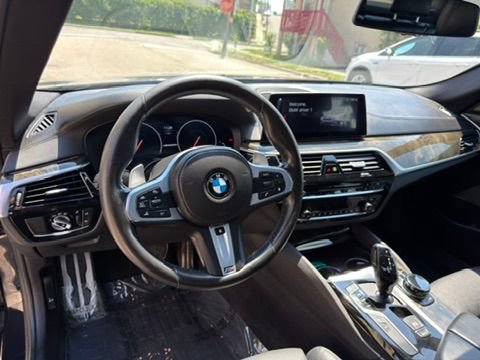 Used 2019 BMW M550i xDrive w/ Dynamic Handling Package AWD/4WD image 15