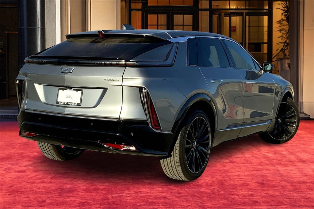 New 2025 Cadillac Lyriq Luxury image 6