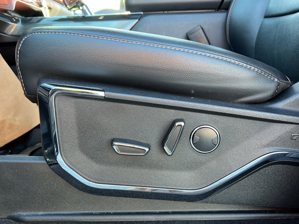 Used 2023 Ford F150 Lariat w/ Equipment Group 502A High image 18