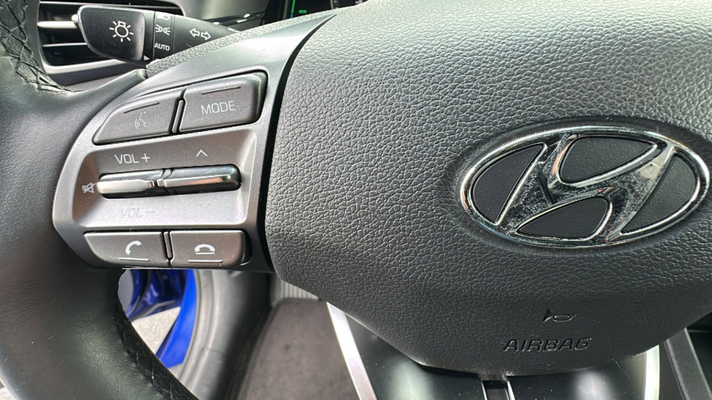 Used 2021 Hyundai Ioniq SE image 19