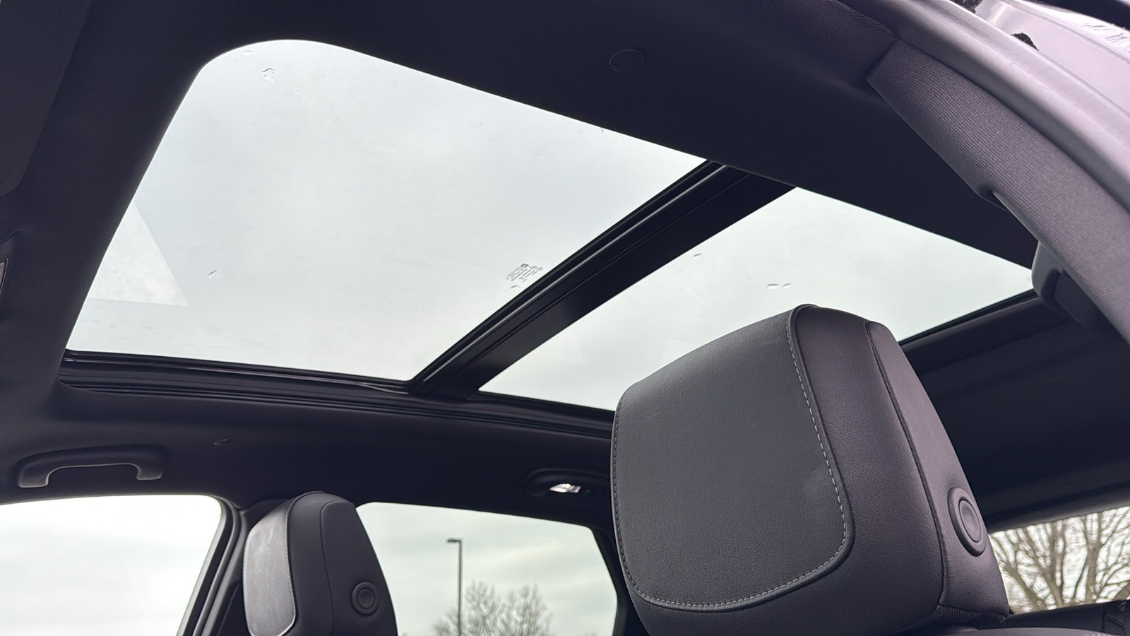 Certified 2025 Cadillac XT5 Premium Luxury image 30