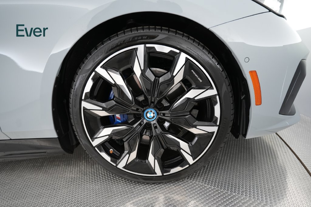 Used 2024 BMW i5 M60 w/ Executive Package AWD/4WD image 20