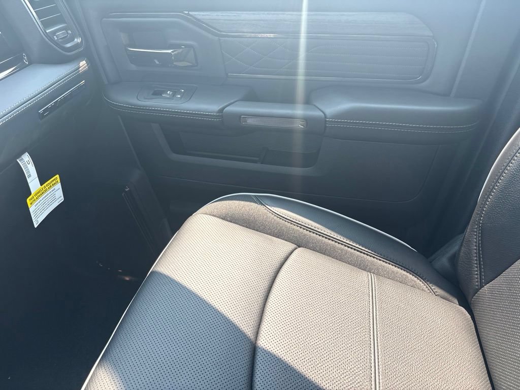 New 2026 RAM 3500 Limited AWD/4WD image 29