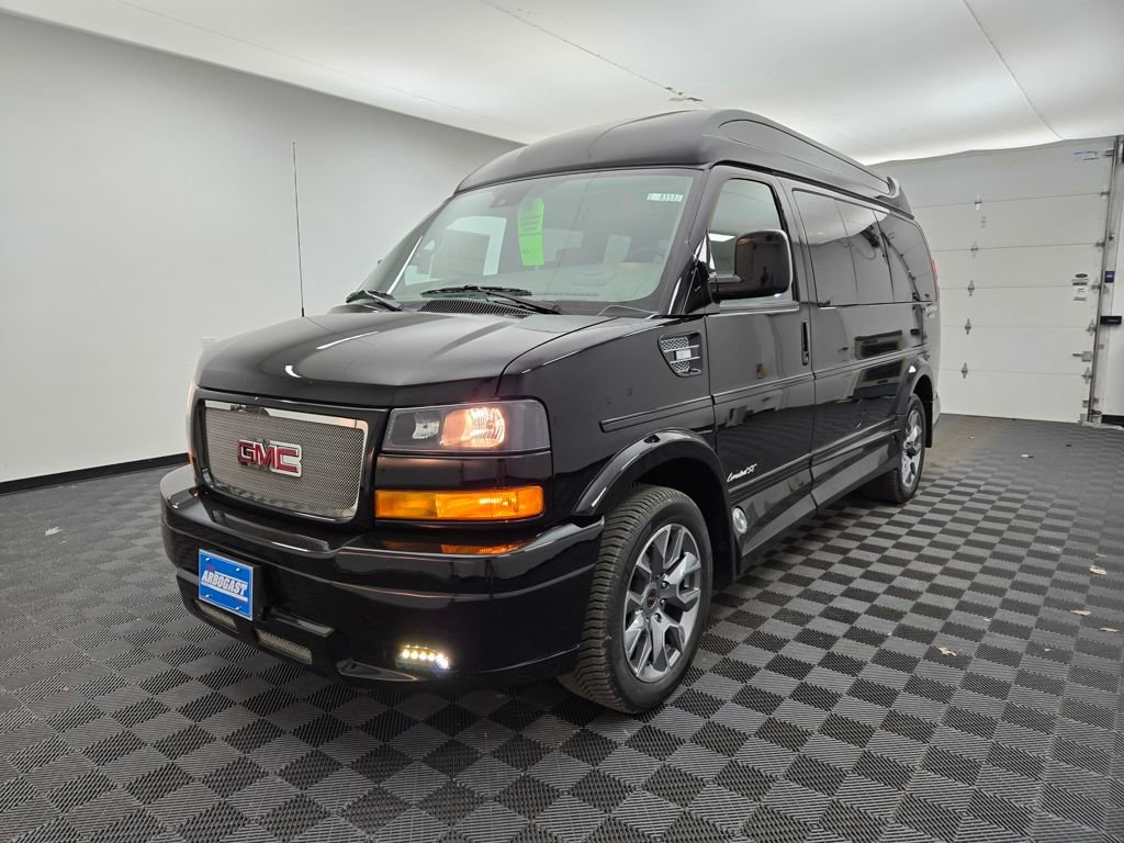 New 2024 GMC Savana 2500 image 13