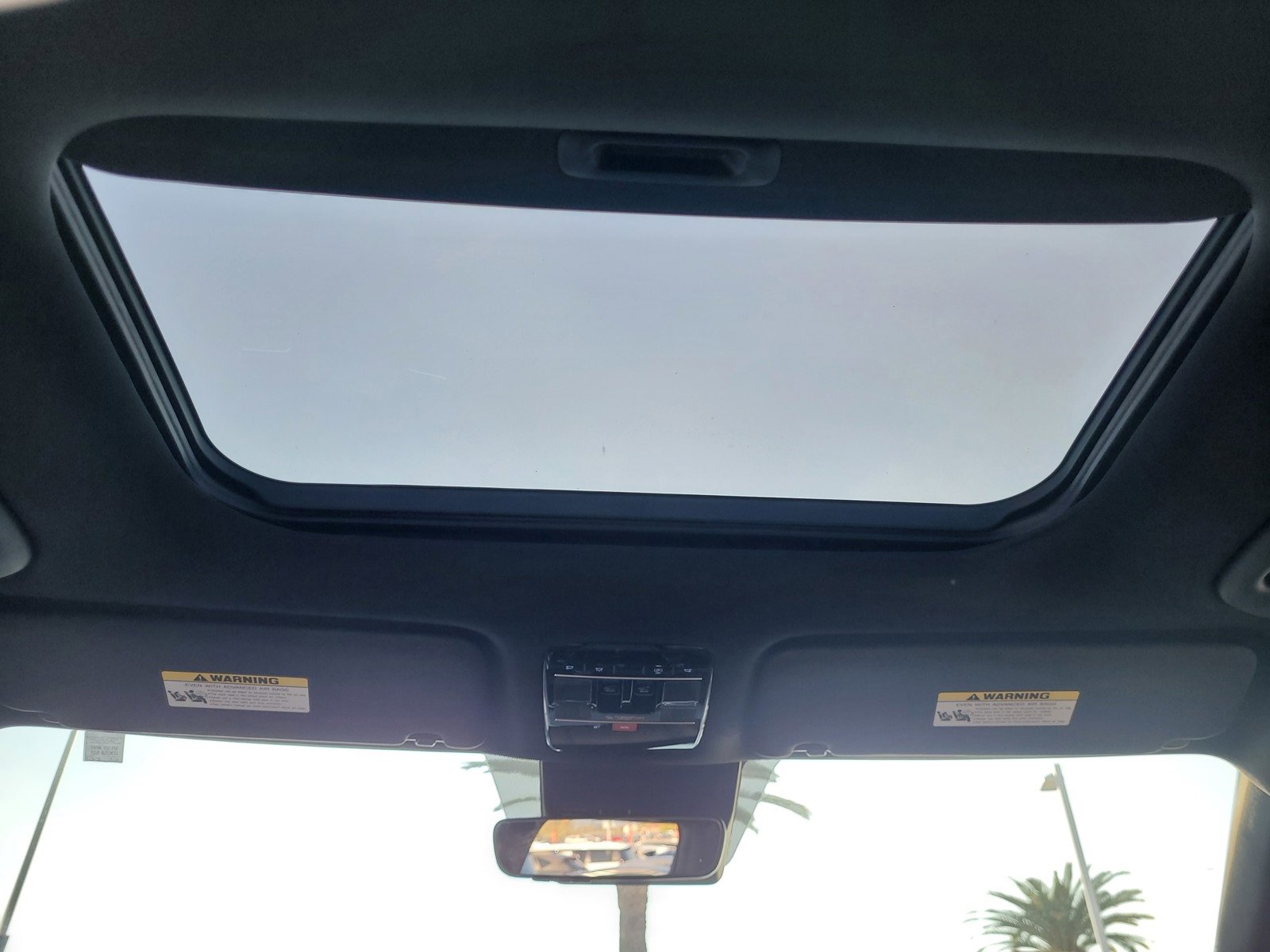 Used 2025 Hyundai Santa Fe Limited image 11