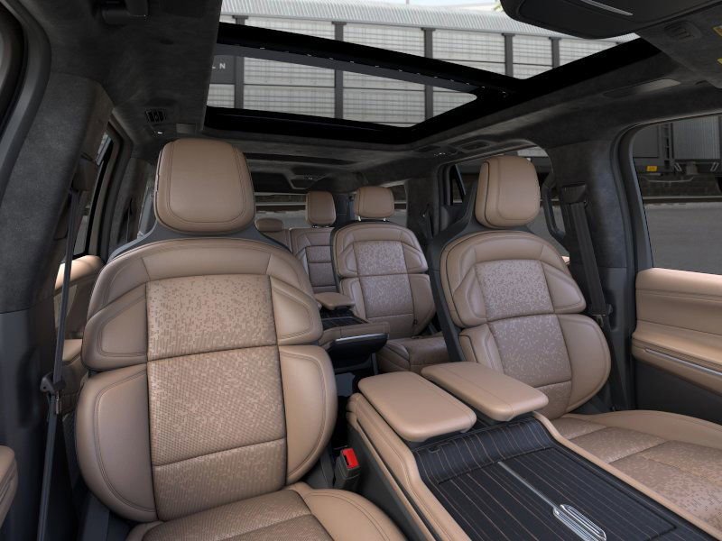 New 2025 Lincoln Navigator L Black Label image 10