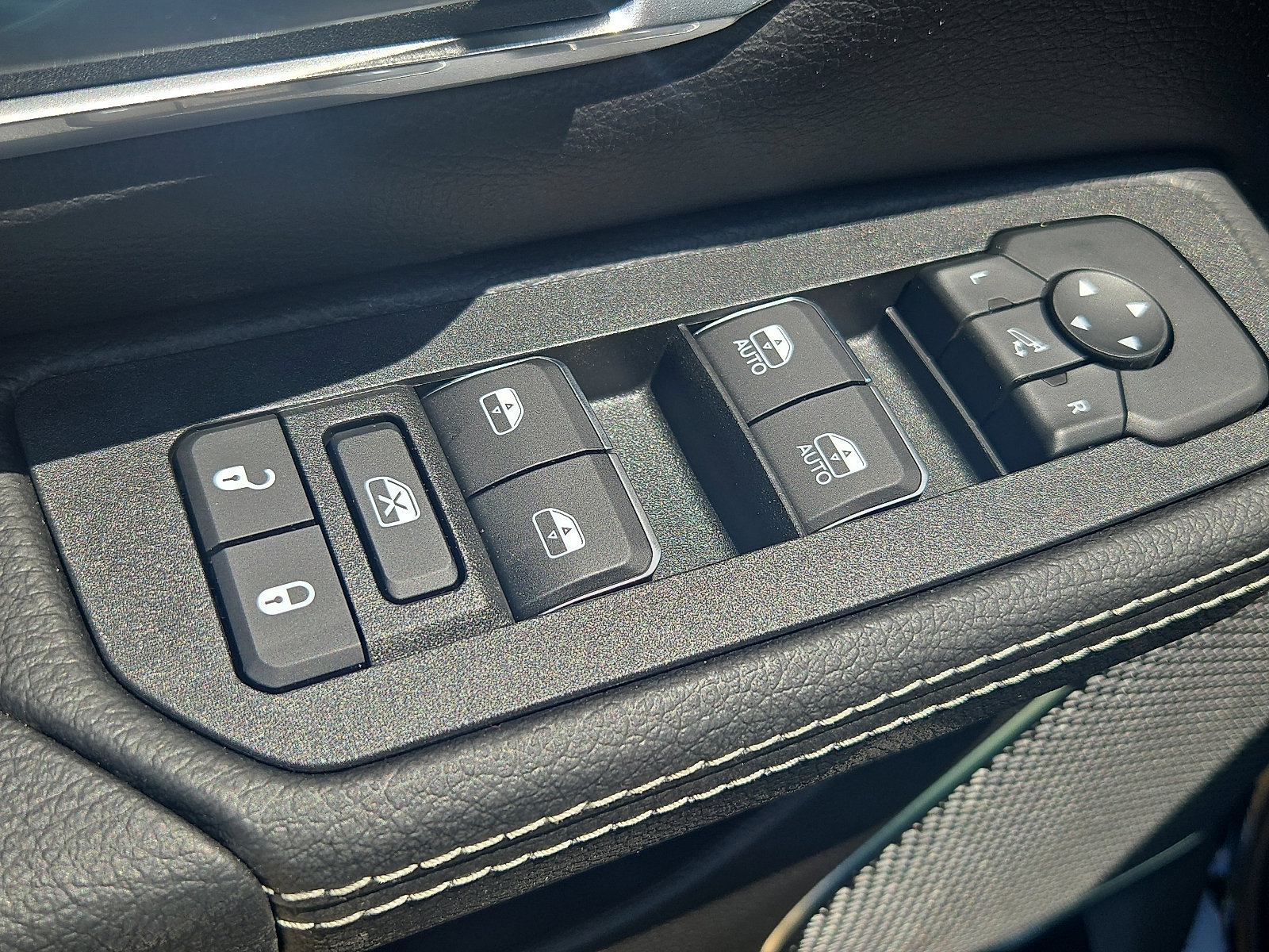 New 2025 RAM 1500 Laramie image 10