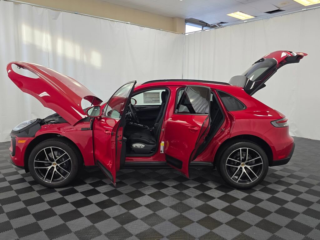 New 2026 Porsche Macan AWD/4WD image 13