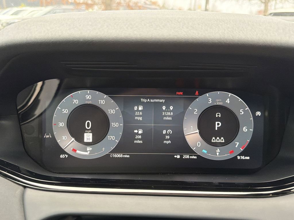 Used 2024 Land Rover Range Rover Evoque Dynamic SE image 26