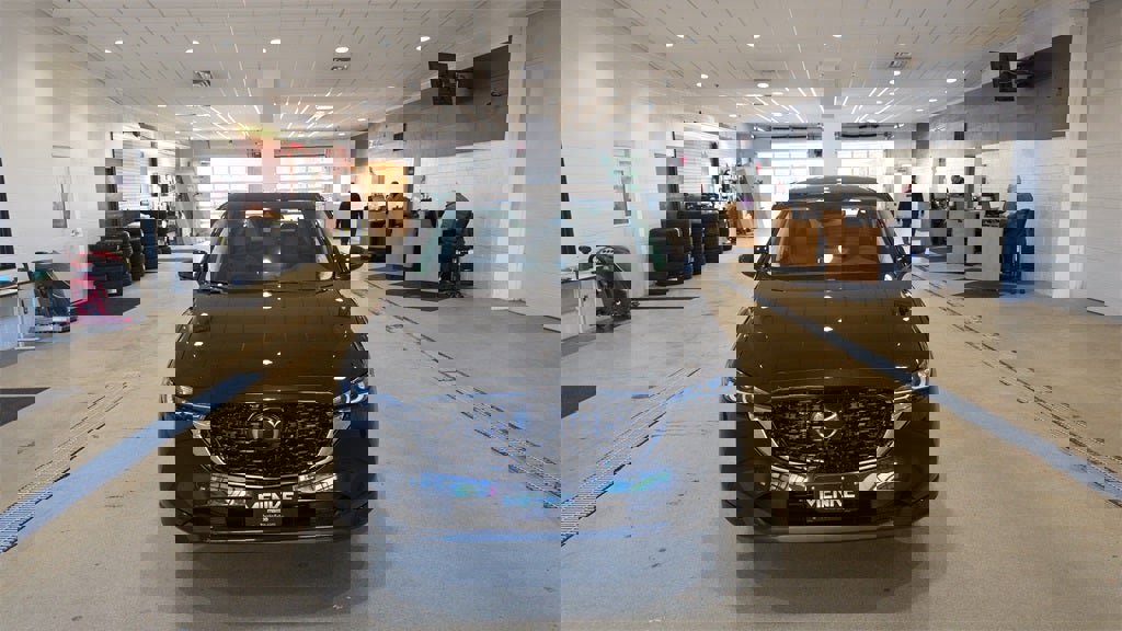 New 2025 MAZDA CX-5 AWD 2.5 S w/ Preferred Package image 2