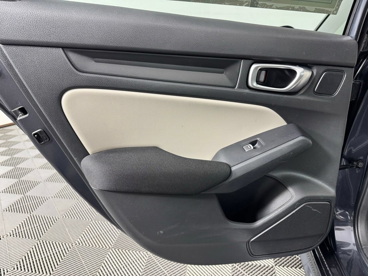 Used 2023 Honda Civic LX image 25