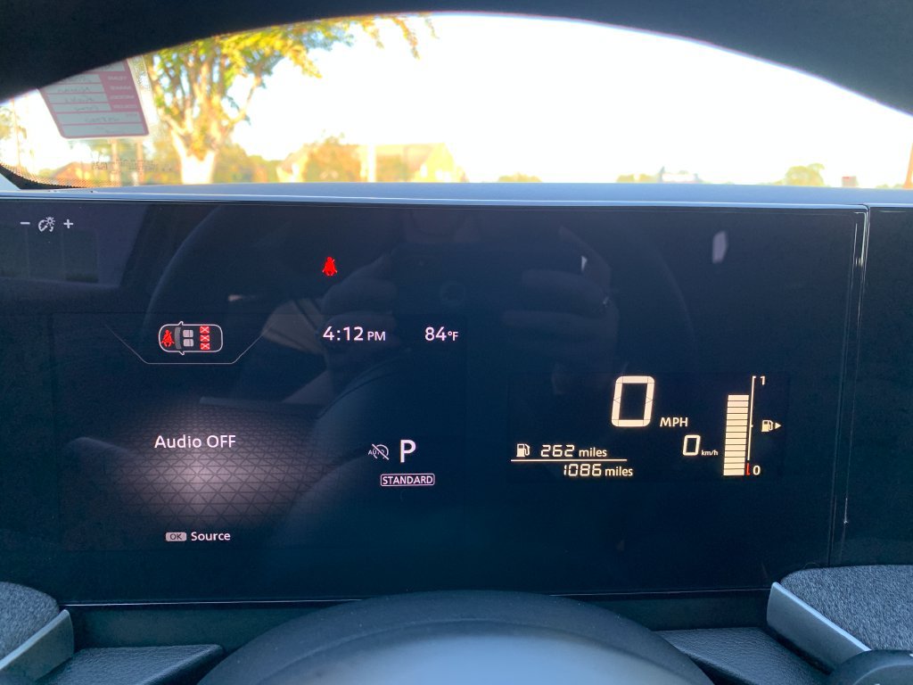 Used 2026 Nissan Kicks SV w/ SV Premium Package FWD image 9