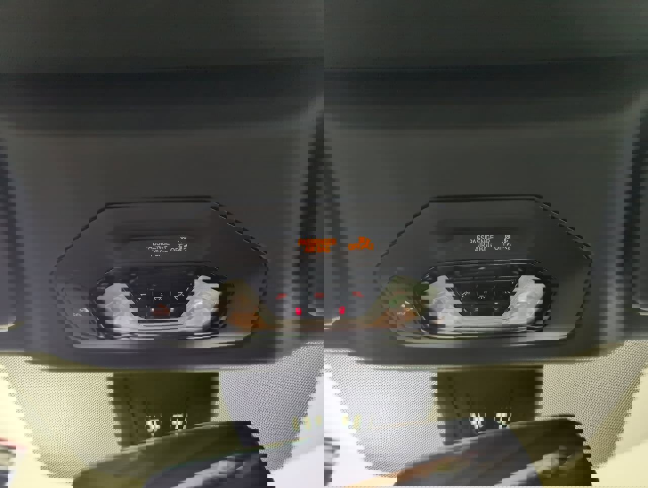 Used 2022 BMW 430i xDrive Convertible w/ Premium Package image 7