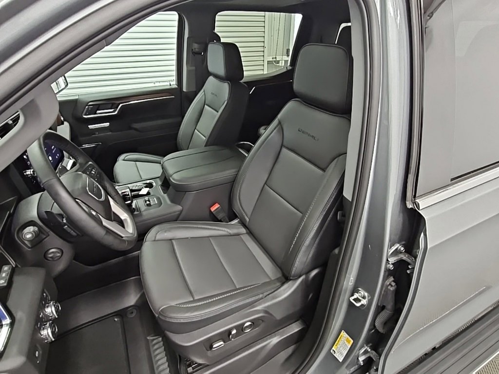 New 2025 GMC Sierra 1500 Denali w/ Denali Reserve Package image 28