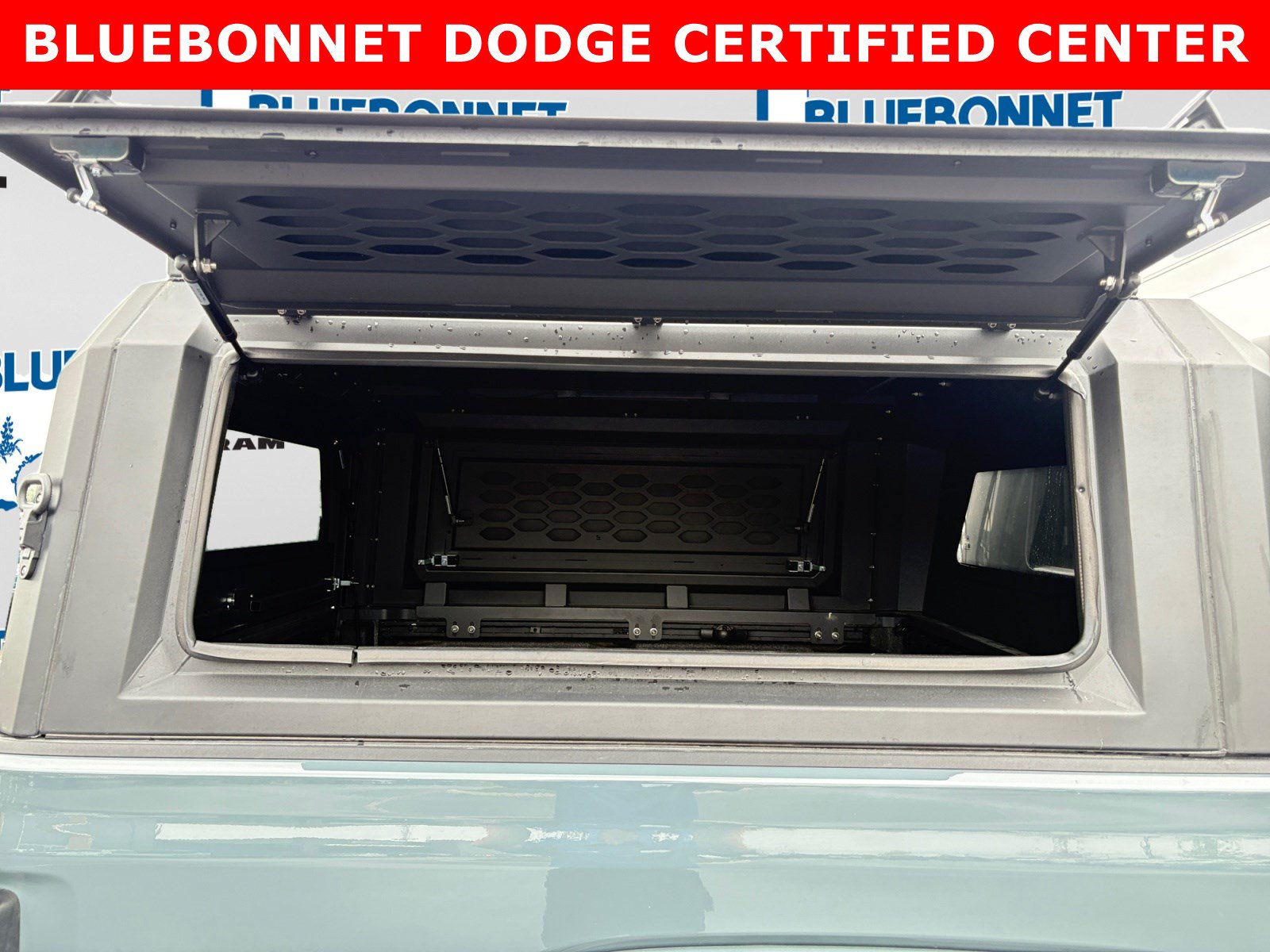Used 2024 Jeep Gladiator Sport AWD/4WD image 26