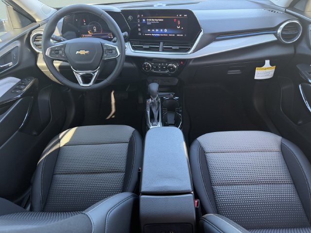 New 2026 Chevrolet Trax LT w/ Sunroof Package FWD image 26