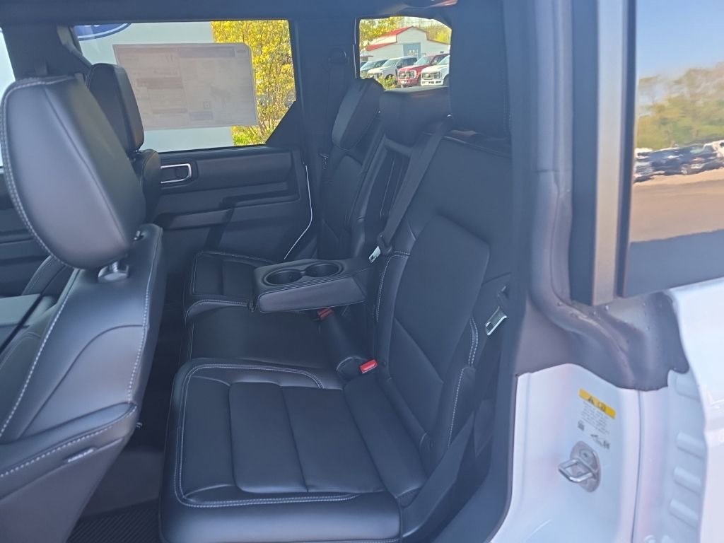 New 2026 Ford Bronco Outer Banks w/ Sasquatch Package image 29