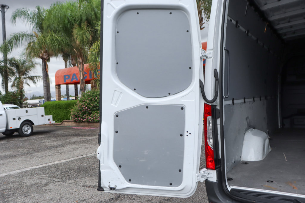 Used 2022 Mercedes-Benz Sprinter 2500 image 10