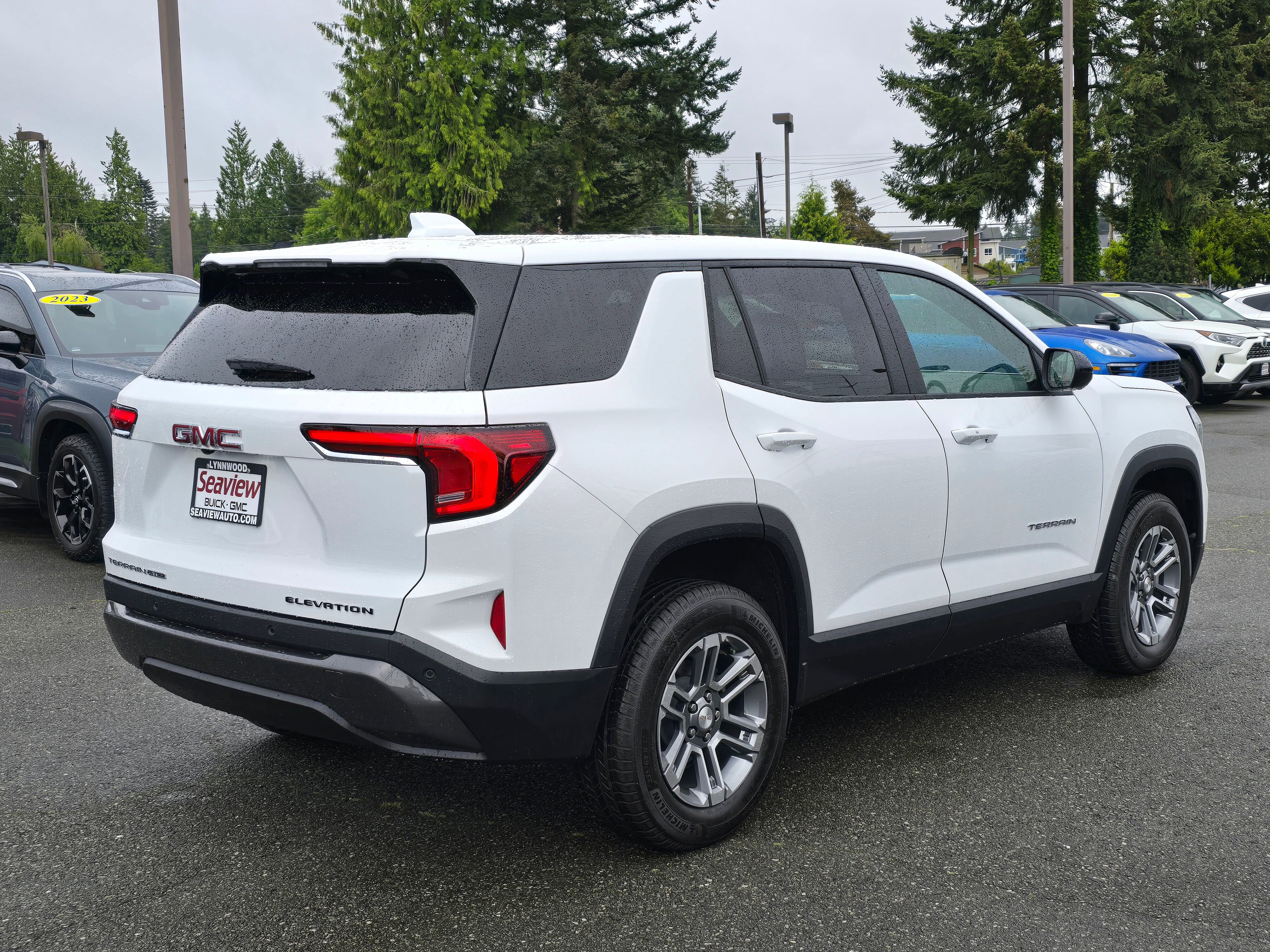 New 2025 GMC Terrain Elevation image 7