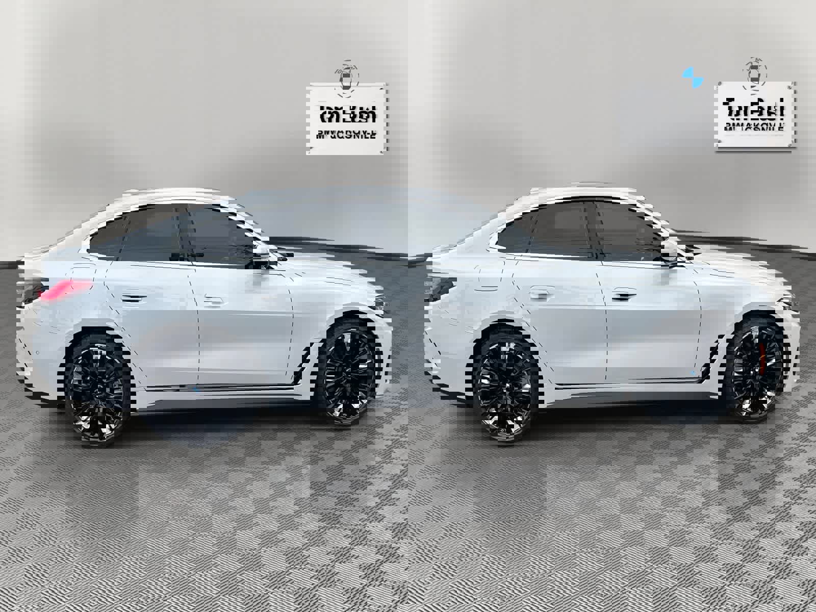 Certified 2025 BMW 430i 430i w/ Premium Package image 2