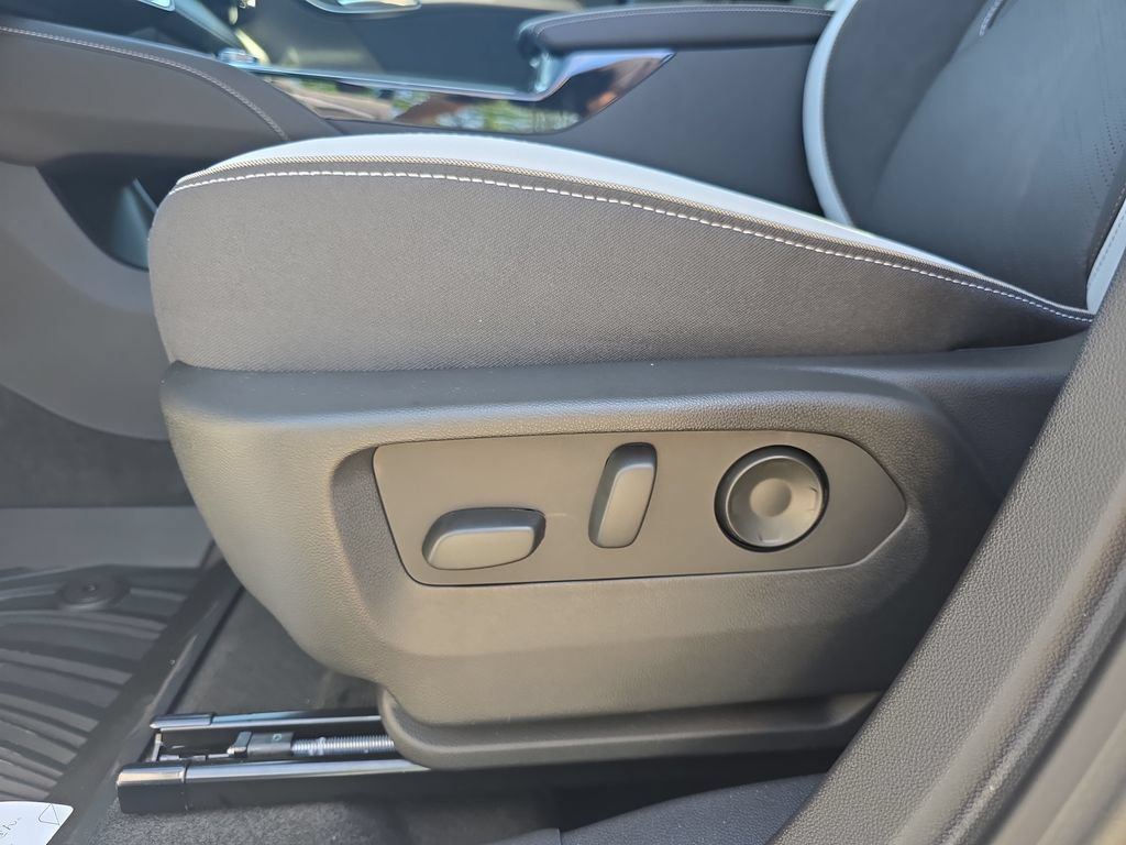 New 2026 Buick Envision Sport Touring AWD/4WD image 31