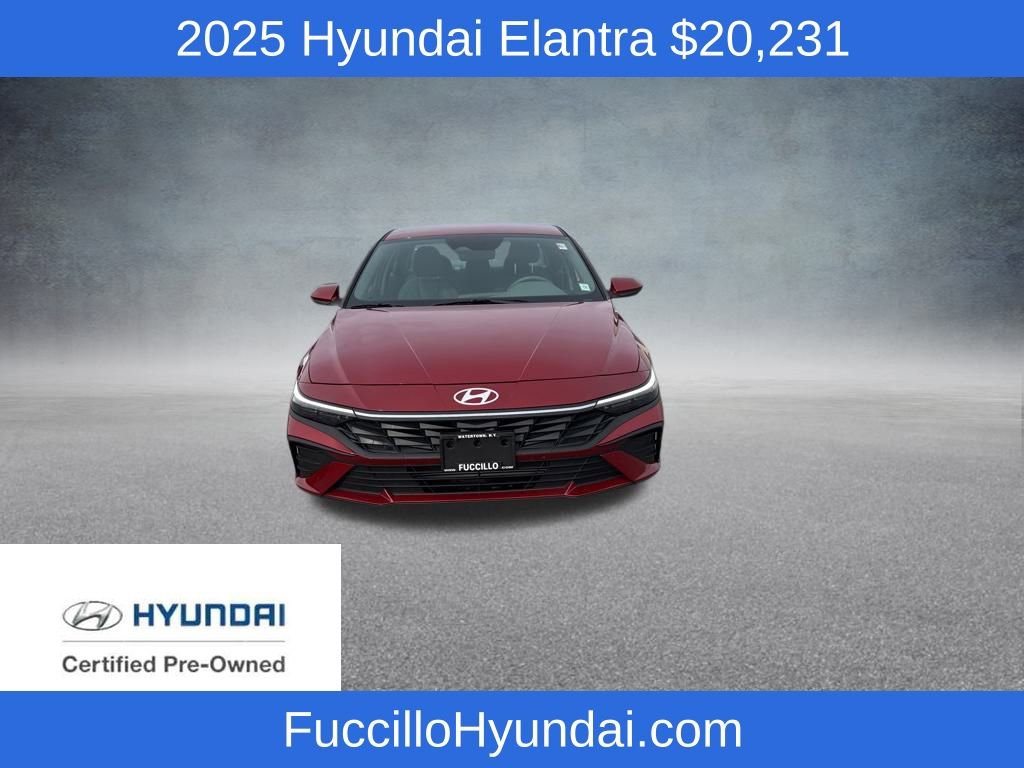 Certified 2025 Hyundai Elantra SE image 3