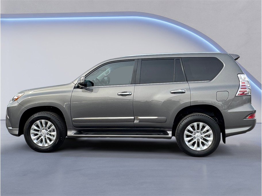 Used 2014 Lexus GX 460 w/ Premium Package image 3