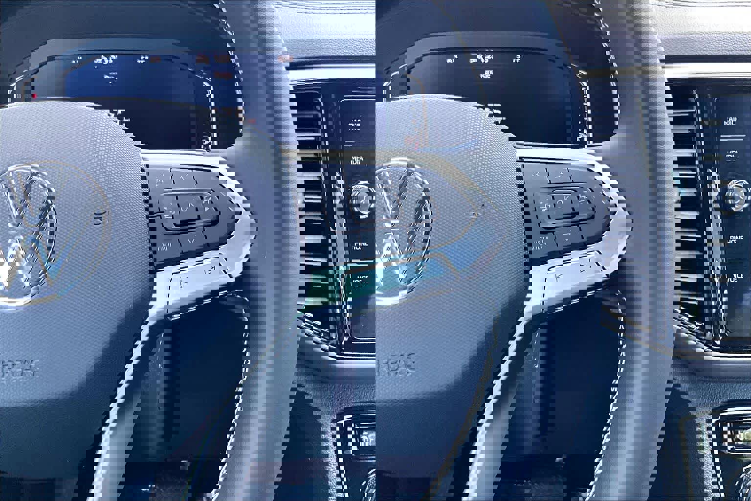 Certified 2023 Volkswagen Atlas Cross Sport SE w/ Black Wheel Package image 25