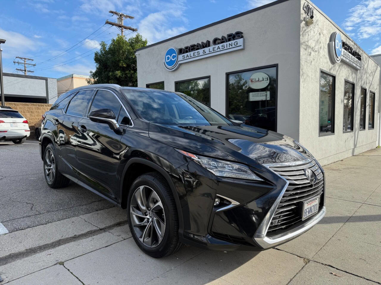 Used 2018 Lexus RX 350L Luxury w/ Accessory Package image 2