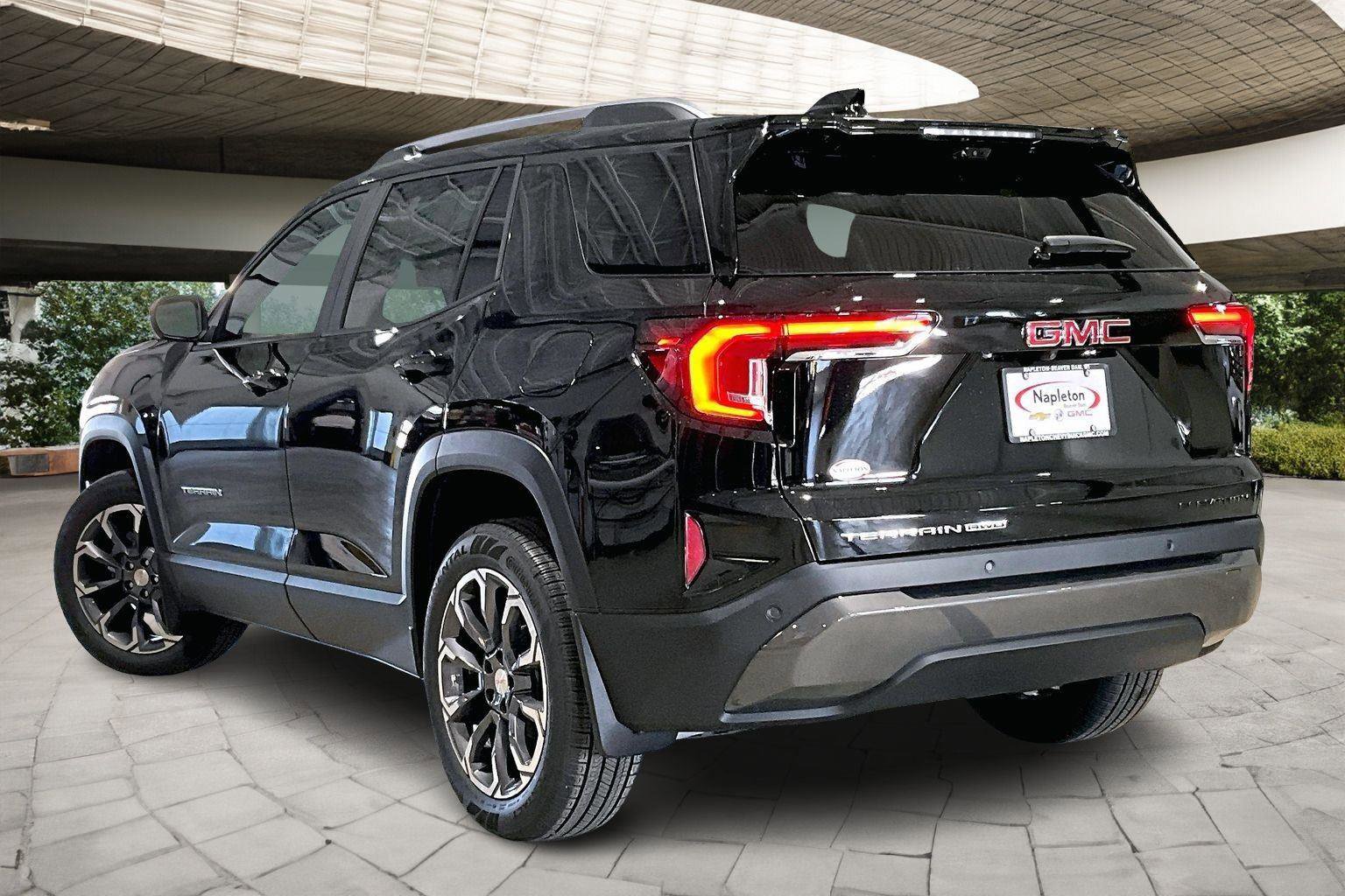 New 2026 GMC Terrain Elevation w/ Elevation Premium Package image 3
