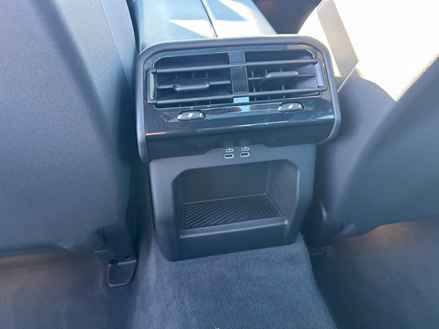 Used 2026 BMW 530i xDrive AWD/4WD image 16